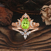 Elegant 5 Prong Pear-Cut Peridot Engagement Ring Set